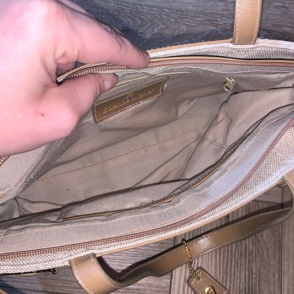 Etienne Aigner Bag  - Picture 10 of 11